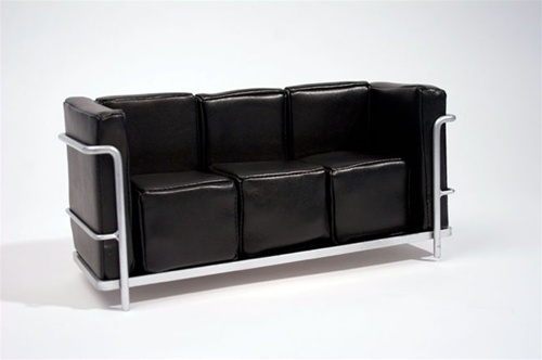 Modern Couch -Black (Perfectly scaled for Vita and most 16" Fashion Dolls) Highly detailed chrome plated metal frame and leatherette seats.